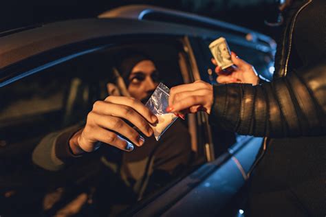 are people being drugged in parking lots by fake perfume|drugs in car parks.